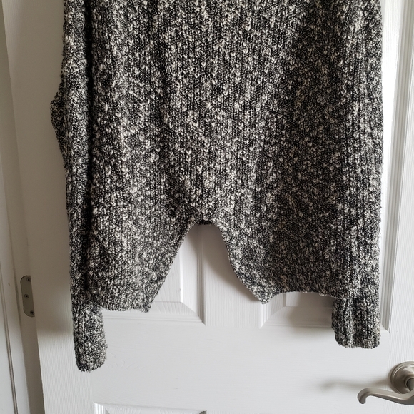Salt and pepper cropped sweater M - Picture 3 of 4